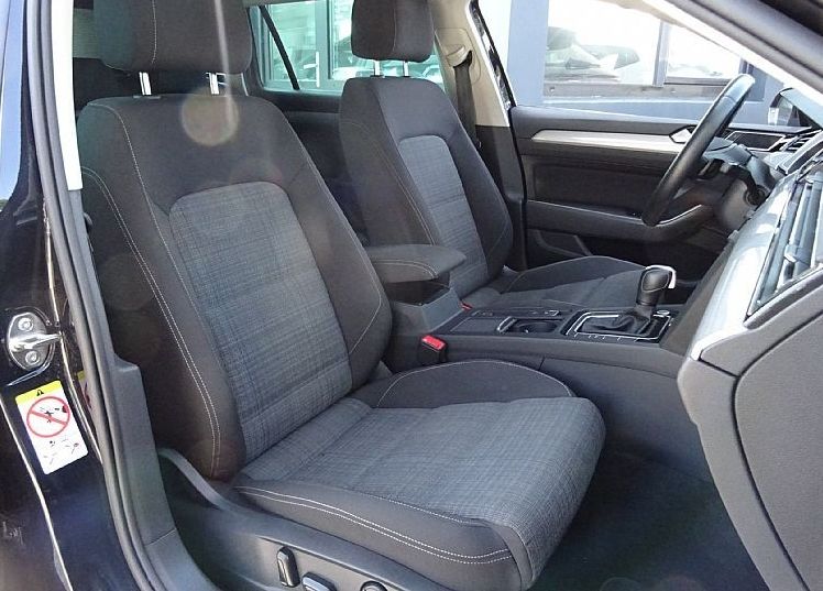 Zunanja slika - VW Passat - Variant 2.0 TDI BMT SCR Business DSG 150KM- Head UP- - 9