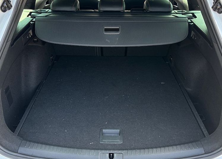 Zunanja slika - Seat Leon - 2.0 TDI  FR DSG ST - LED - ACC - VIRTUAL - 18COL - 12