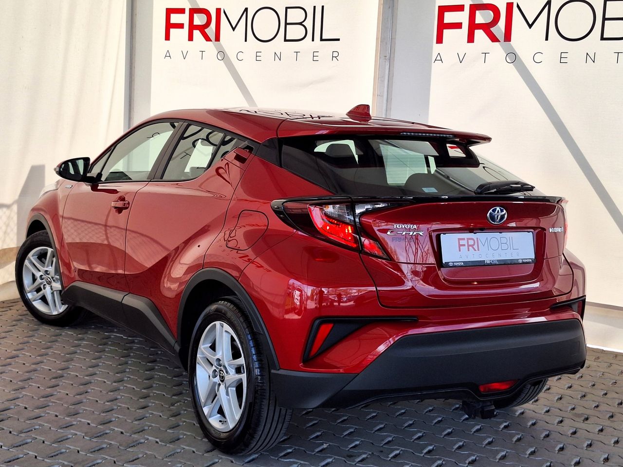 Zunanja slika - Toyota C-HR - 1.8 C-ENTER Smart •VLEČNA KLJUKA• - 5