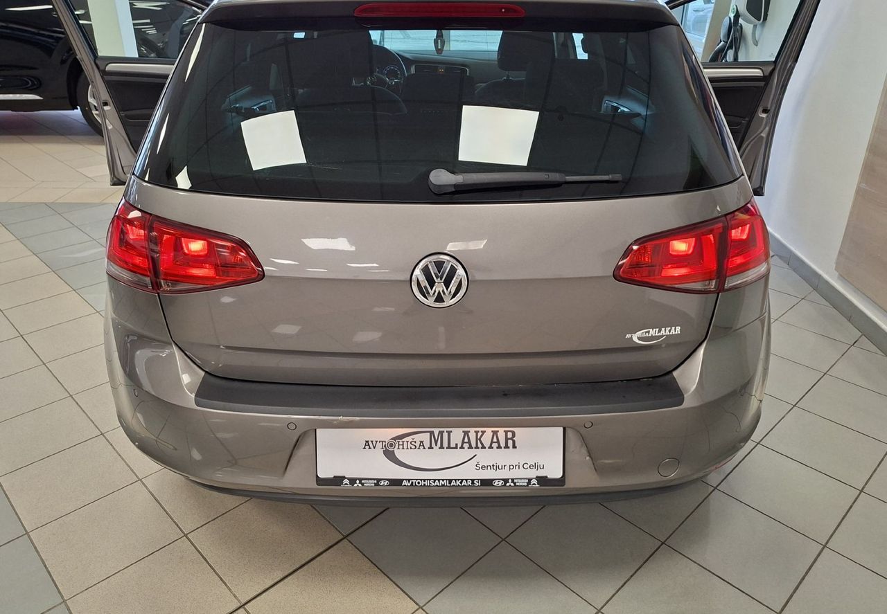 Zunanja slika - VW Golf - 1.2 TSI Highline-ODLIČEN- - 5