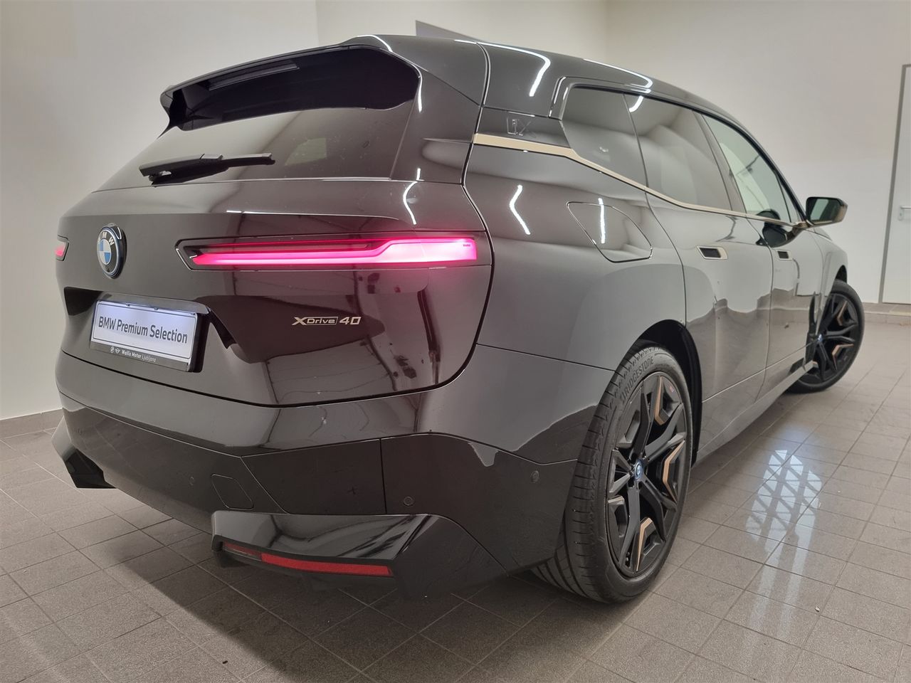 Zunanja slika - BMW iX - xDrive40 - 2