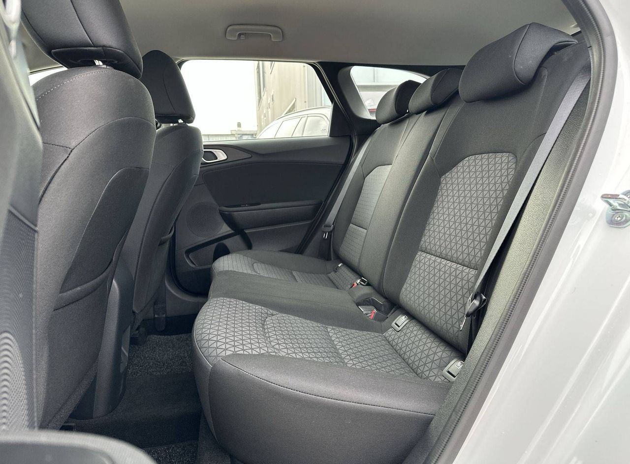 Zunanja slika - KIA Ceed - SW 1.5 T-GDi LX Champion+ ISG. M T... - 11