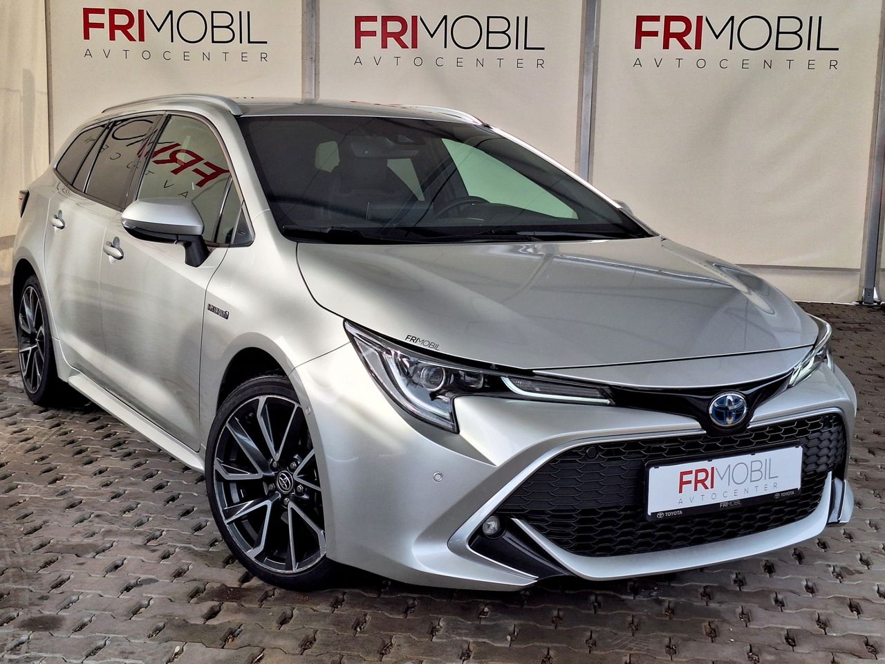 Zunanja slika - Toyota Corolla - Executive Hybrid Dynamic Force - 2