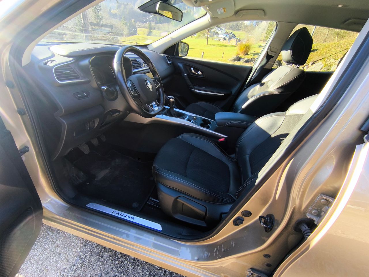 Notranja slika - Renault Kadjar - dCi 110 Energy Bose Edition EDC - 20