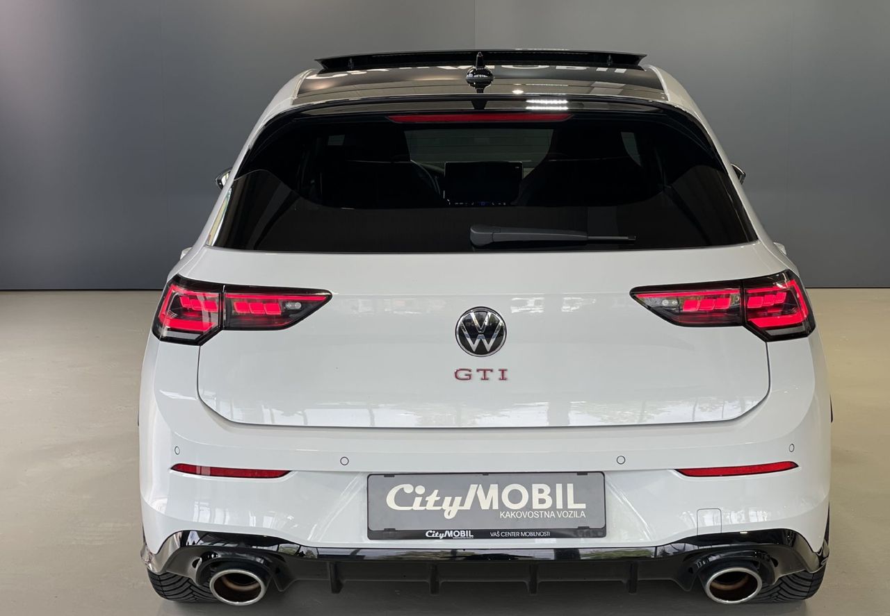 Zunanja slika - VW Golf - GTI-HEADUP-PANO-NAVI-GRETJE-LED-LANE-HARMAN KARDON - 6