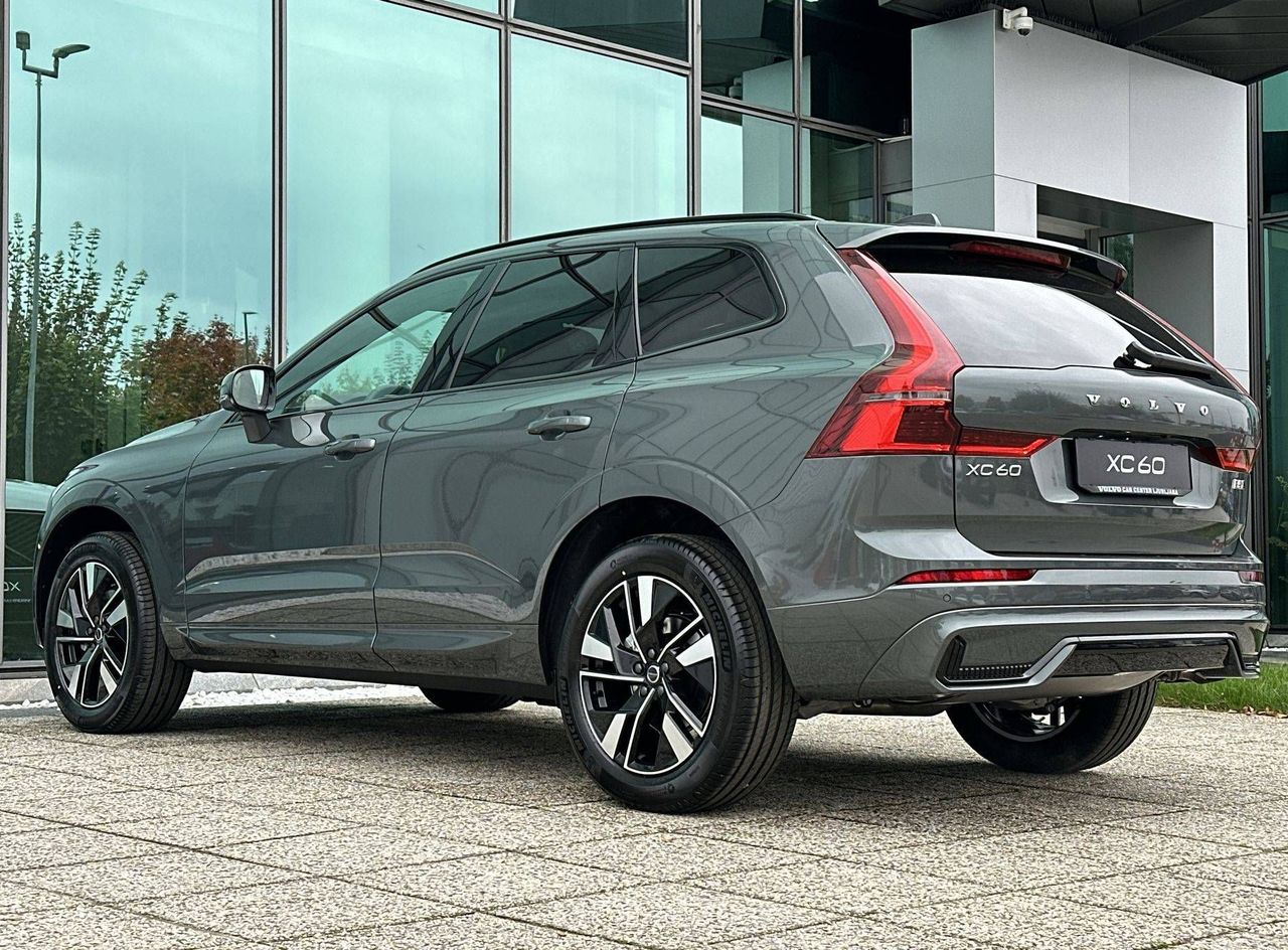 Zunanja slika - Volvo XC60 - B5  P  AWD Plus Dark... - 7