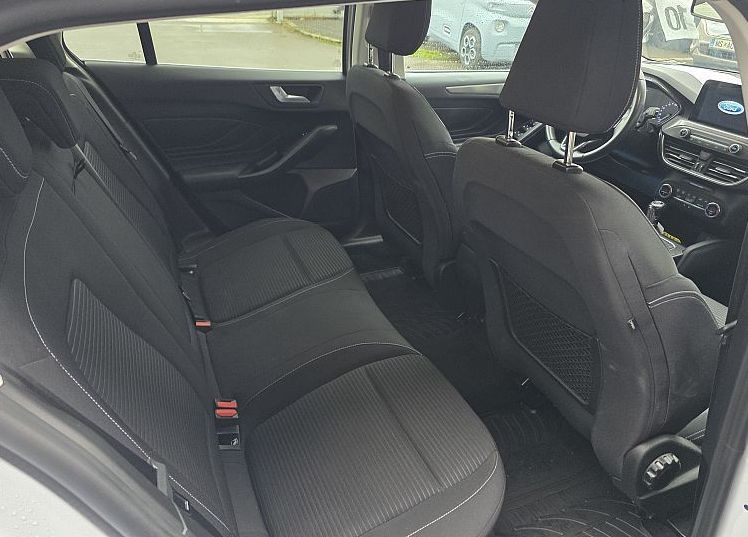 Zunanja slika - Ford Focus - 1.0 EcoBoost Titanium - 10