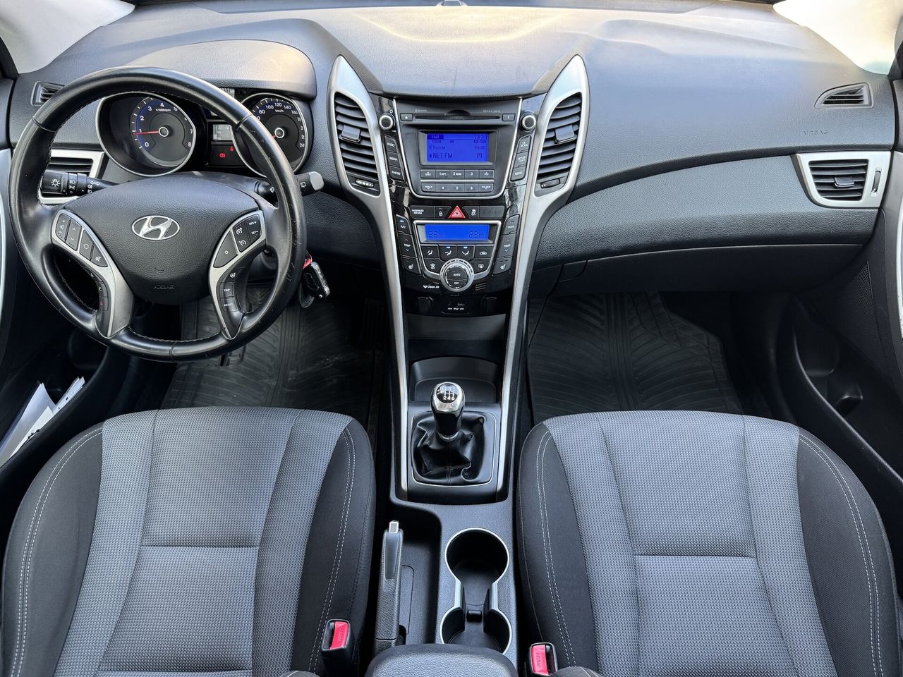 Zunanja slika - Hyundai i30 Wagon - 1.4 CVVT STYLE 1.LASTNICA SLO NAKUP NA OBROKE - 14