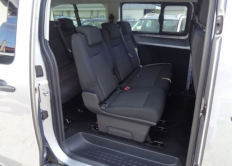 Zunanja slika - Opel Zafira - Vivaro 2.0 diesel avtomatik - 9 SEDEŽEV - 8