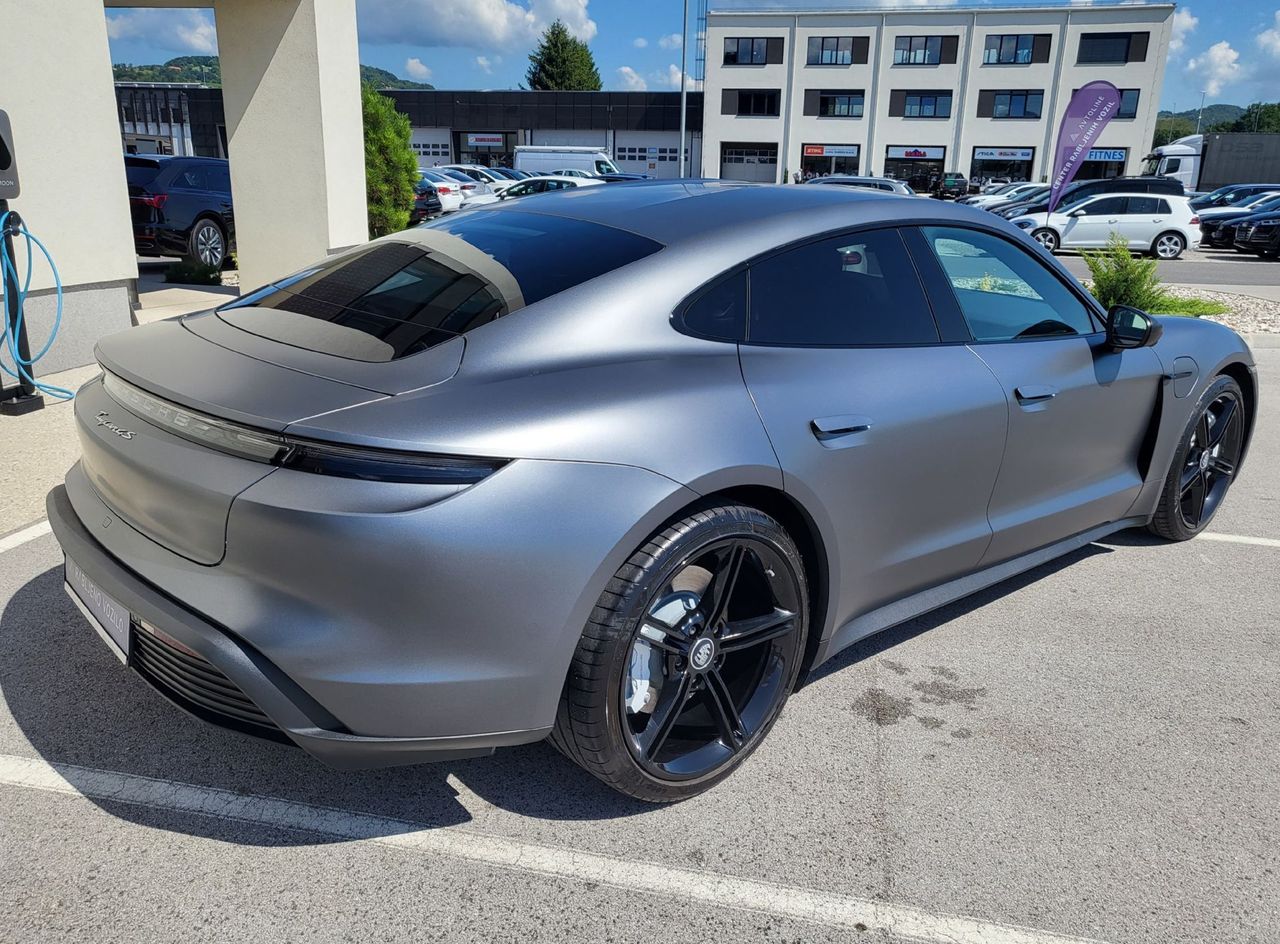 Zunanja slika - Porsche Taycan - 4S PERFORMANCE HLAJ SED KEYLESS KAM BOSE - 4