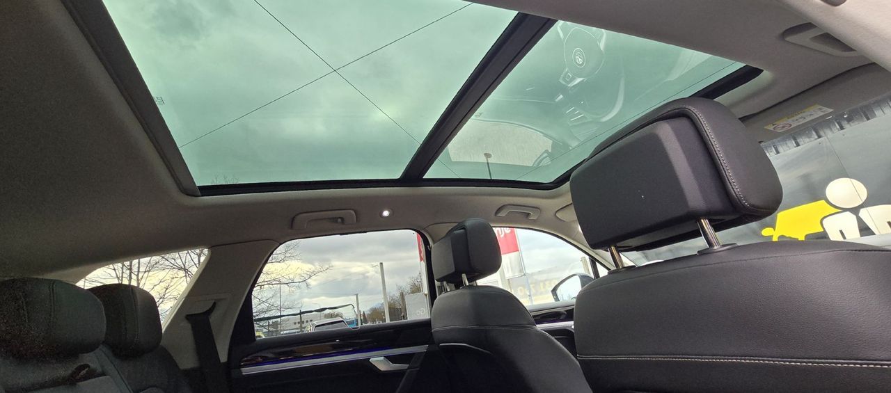 Zunanja slika - VW Touareg - V6 TDI BLACK PAKET-PANORAMA-MATRIX-ALU 20-VIRTUAL - 16