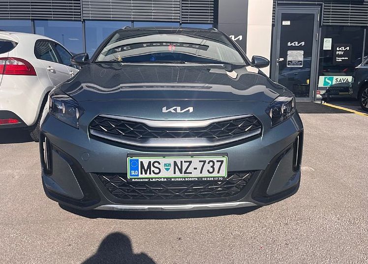 Zunanja slika - KIA XCeed - 1.5 T-GDi LX Prime ISG. M T 118 kW - 4