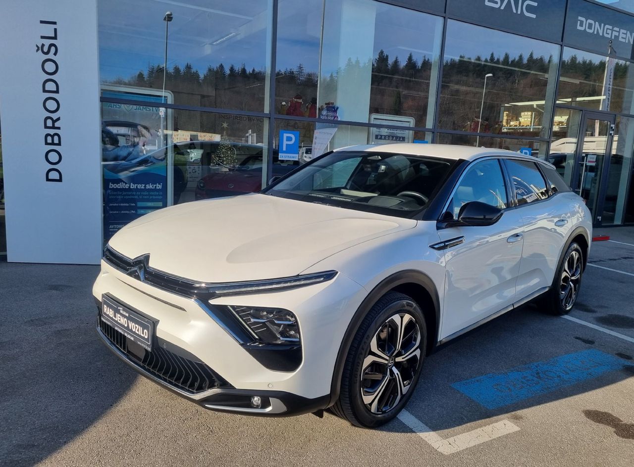 Zunanja slika - Citroën C5 X - 1.6 PHEV 225 SHINE PACK+POTRJENA SERVISNA+MALO KM - 1