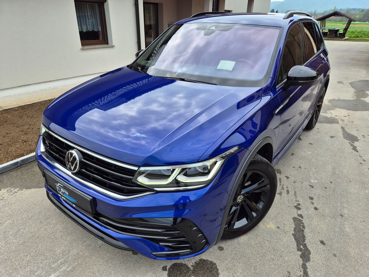 Zunanja slika - VW Tiguan - 4motion 2,0 TDI BMT R-Line DSG - 1