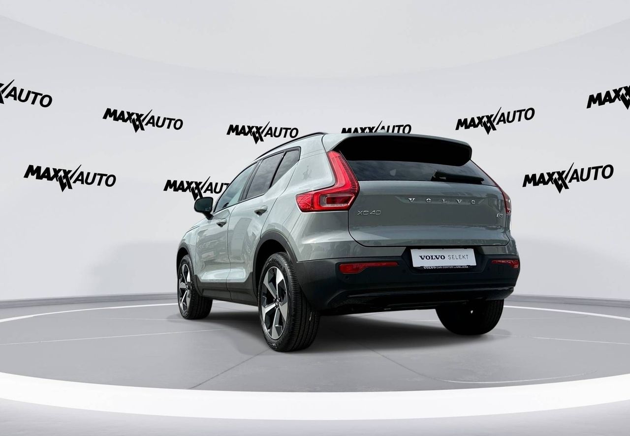 Zunanja slika - Volvo XC40 - B3P Plus Dark Avt - 7
