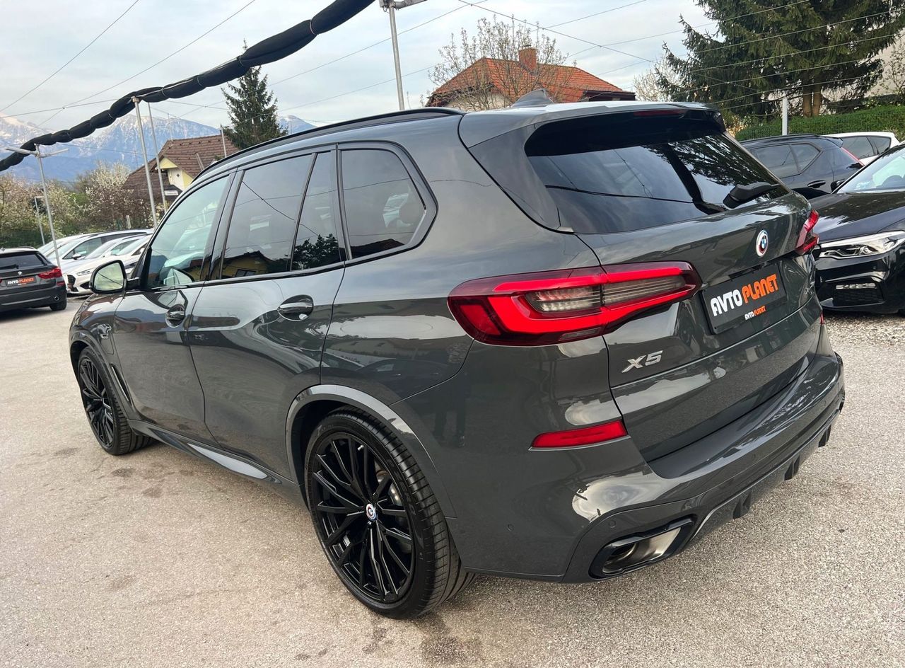 Zunanja slika - BMW X5 - serija : xDrive45e M SPORT LASER ACC PANO HEADuP ALU22 - 1