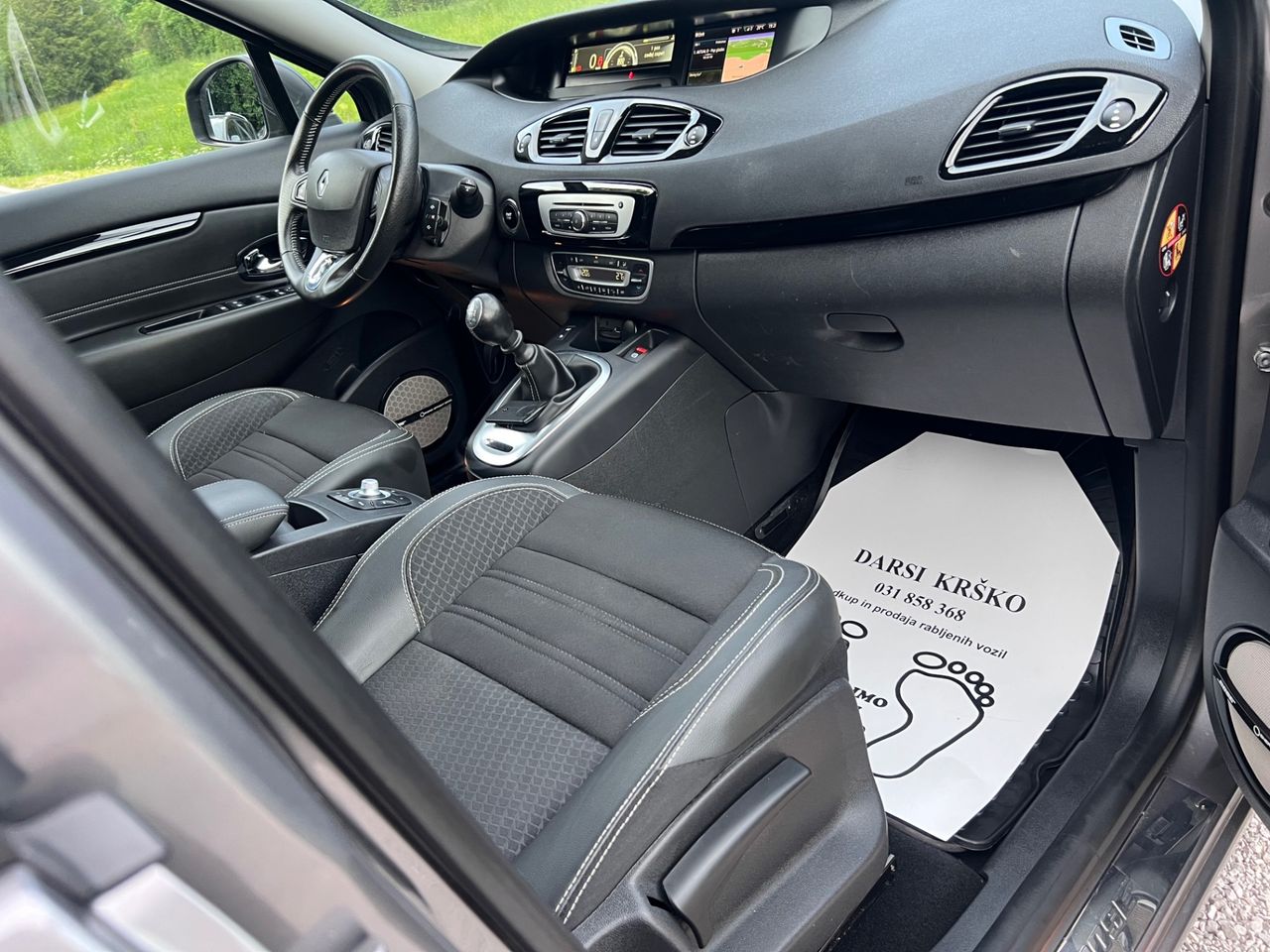 Zunanja slika - Renault Grand Scenic - Bose TCe 130PS 7SEDEŽEV LED NAVI PDC ALU17 - 10