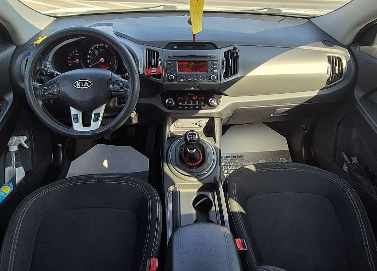 Zunanja slika - KIA Sportage - 1.7 CRDi EX Urban °ALU 17 °PDC °ODLIČNA °3. lastn - 10