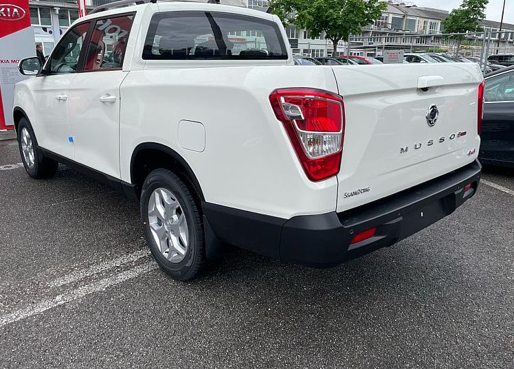 Zunanja slika - SsangYong Musso - 2.2 XDI ULTIMATE 4X4 A T - 4