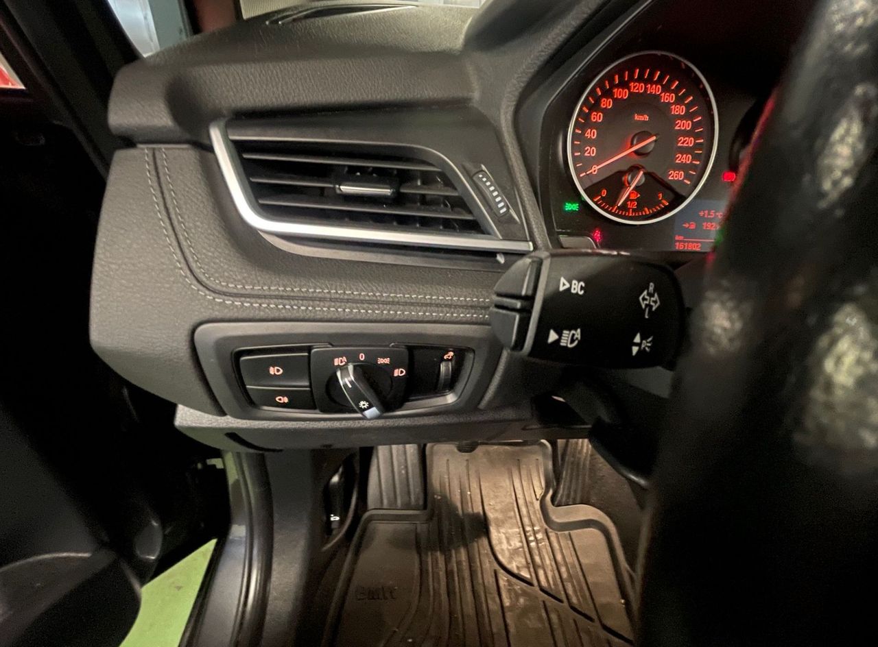 Zunanja slika - BMW Serija 2 - Gran Tourer: 218i Sport Line LED. NAVI. PDC S+Z. VLEČ. N - 17