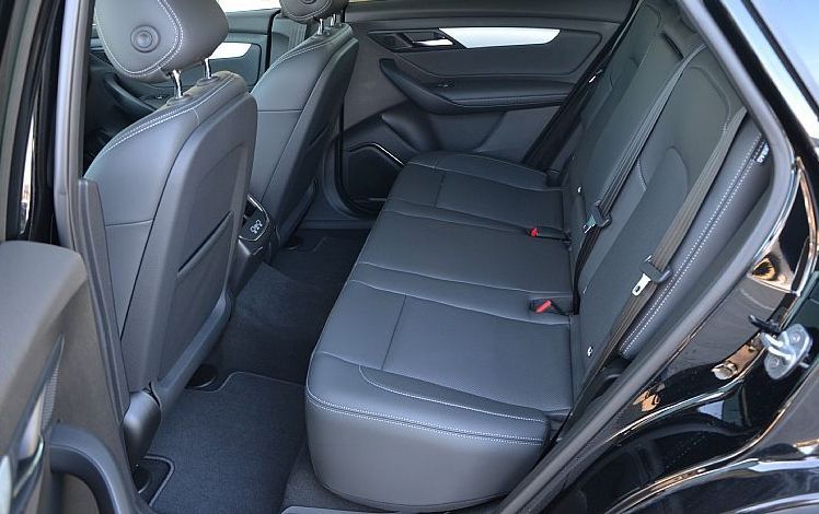 Zunanja slika - Vinfast VF8 - PLUS 4X4 - 8