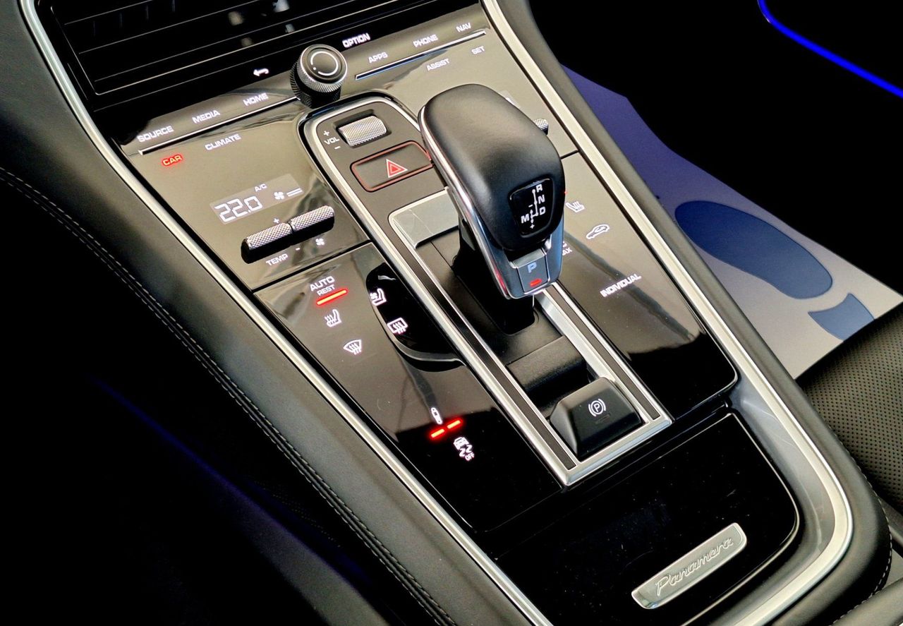 Zunanja slika - Porsche Panamera - 4E-Hybrid Platinum Edition•SOFTCLOSE•AIR•PANO•BOSE - 15