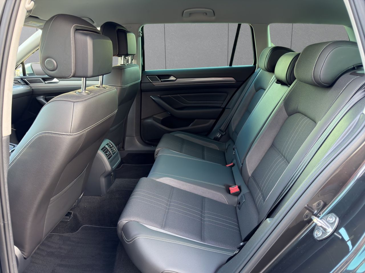 Zunanja slika - VW Passat - 2,0 TDI DSG 4motion - 10