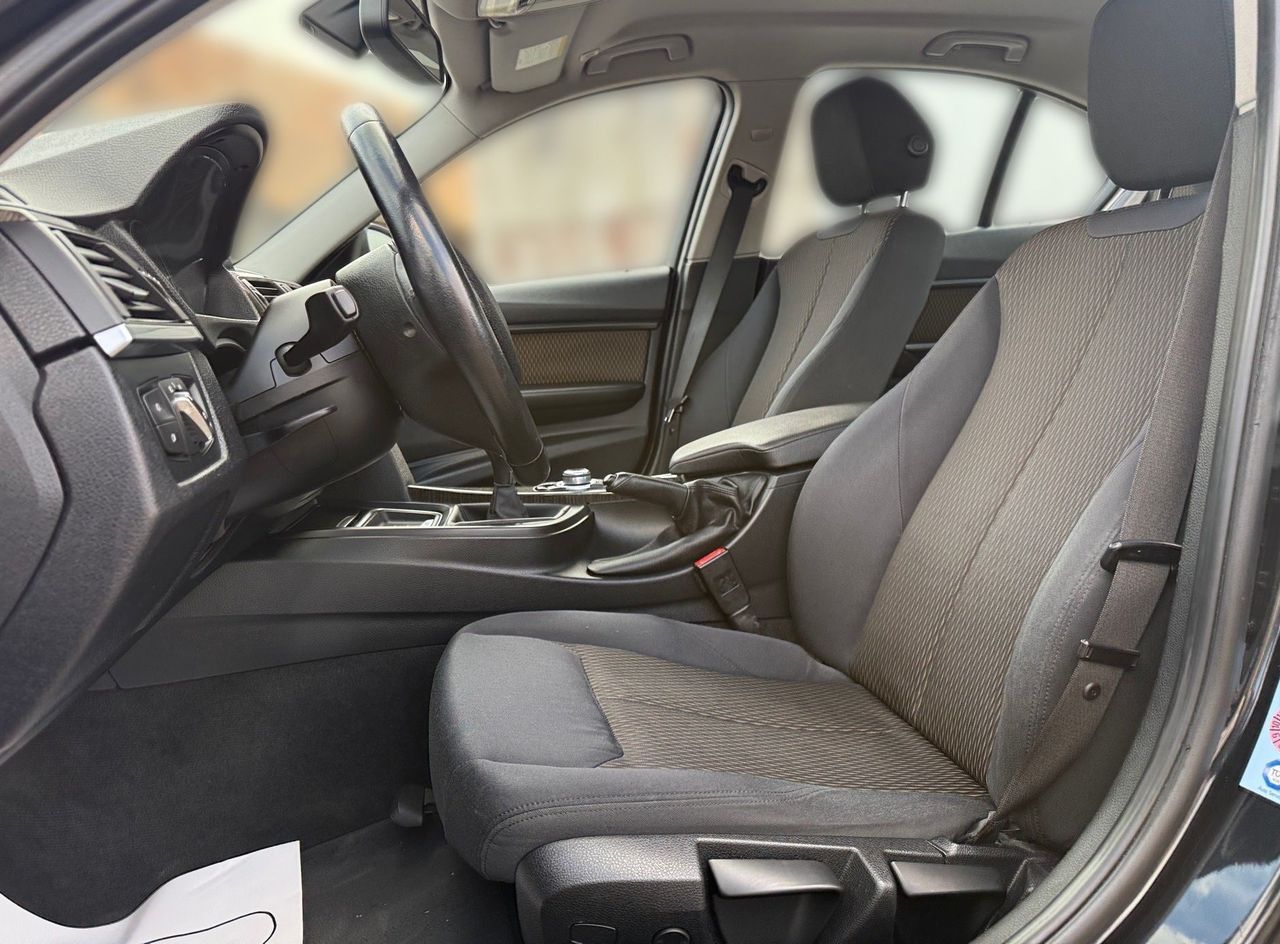 Zunanja slika - BMW Serija 3 - : 318d LUXURY LINE XENON PDC NAVIGACIJA - 12