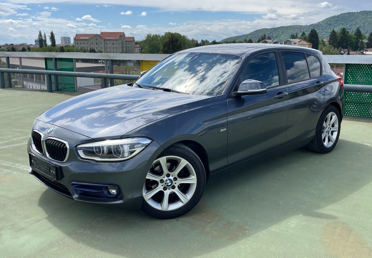 Zunanja slika - BMW Serija 1 - : 116d Sport Line AVT. LED. PANO. 2X PDC. TEMPOM. - 1