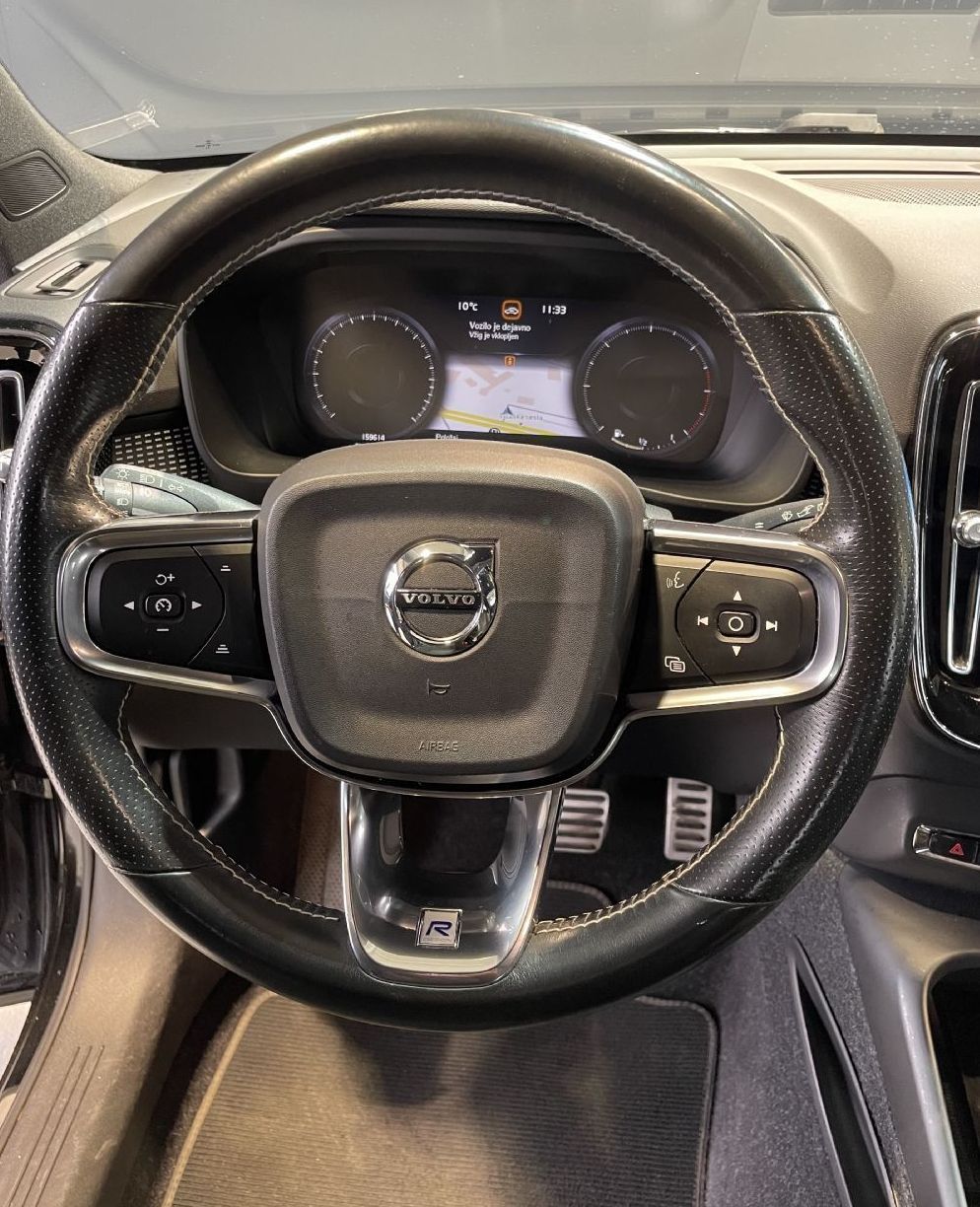 Zunanja slika - Volvo XC40 - D4-AWD-R-DESIGN-PANO-NAVI-ACC-MEMORY-HARMAN-360KAM - 17