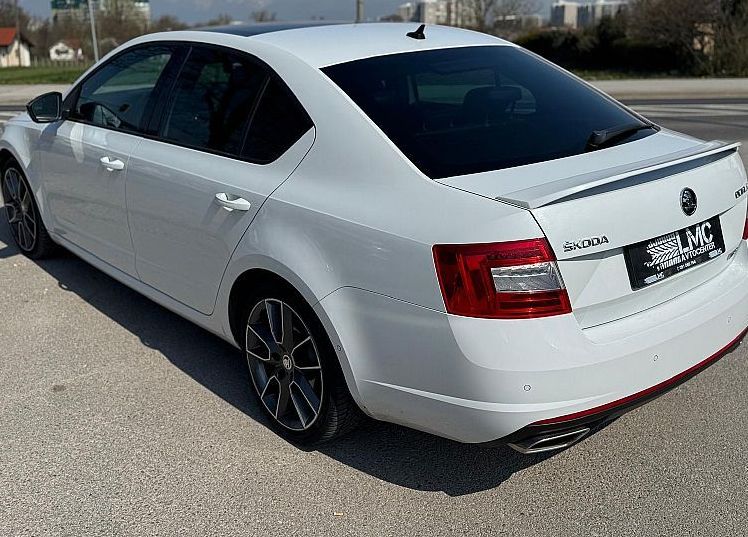 Zunanja slika - Škoda Octavia - RS 2.0 TDI 184ks °PANORAMA° °18-COL° - 5