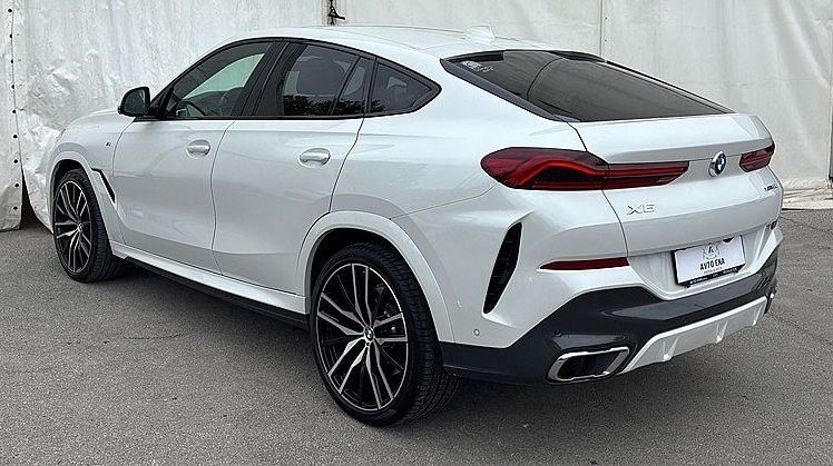 Zunanja slika - BMW X6 - serija : xDrive30d - LASER - ZRAČNO - 360KAMERE - NAVI - 4