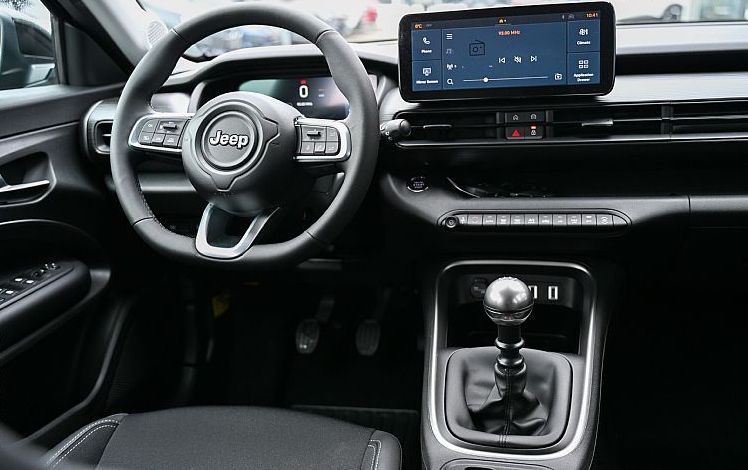 Zunanja slika - Jeep Avenger - 1.2 GSE 100 Altitude - 10