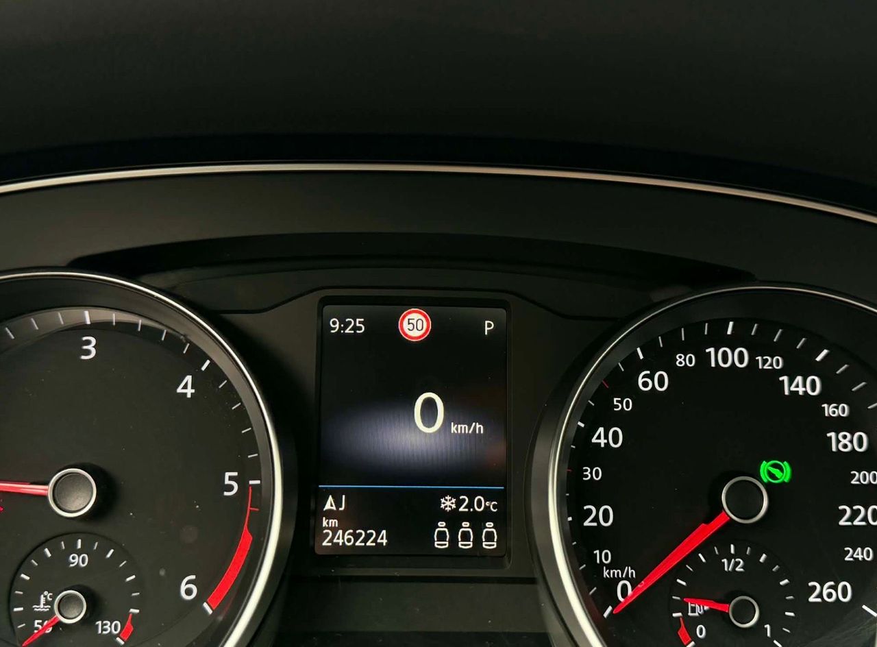 Zunanja slika - VW Passat - Variant 2.0 TDI-DSG-2X R LINE-LIZING ZA TUJCE-FUL LED- - 16