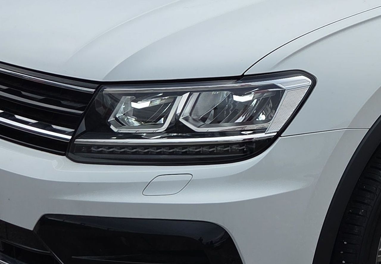 Zunanja slika - VW Tiguan - 2.0 TDI SCR 4MOTION BMT R-Line .rezerviran - 5