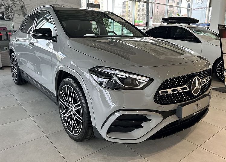 Zunanja slika - Mercedes-Benz GLA-Razred - 180 EDITION AMG ... na zaloga... - 1