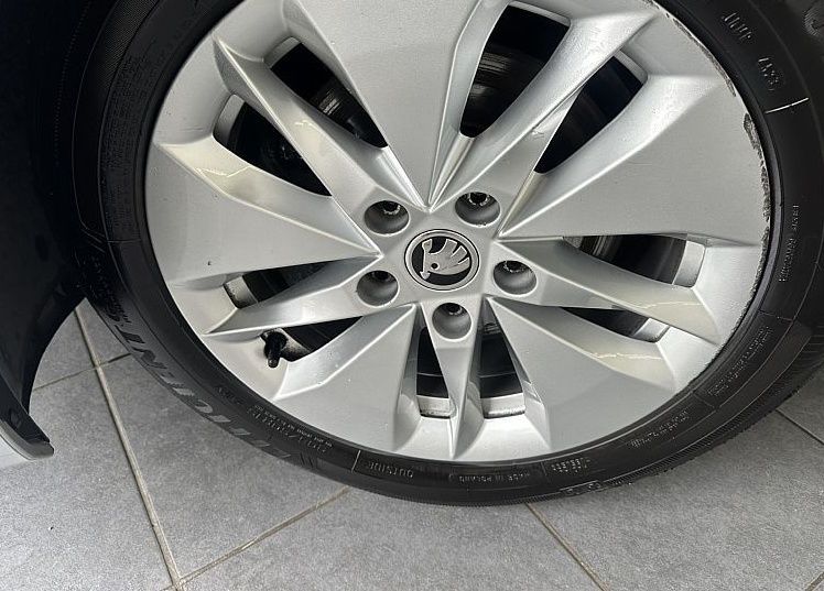 Zunanja slika - Škoda Octavia - 2.0 TDI DSG 110 kW.NEMŠKI.KLJUKA.LED.GRET.SED.2023 - 4