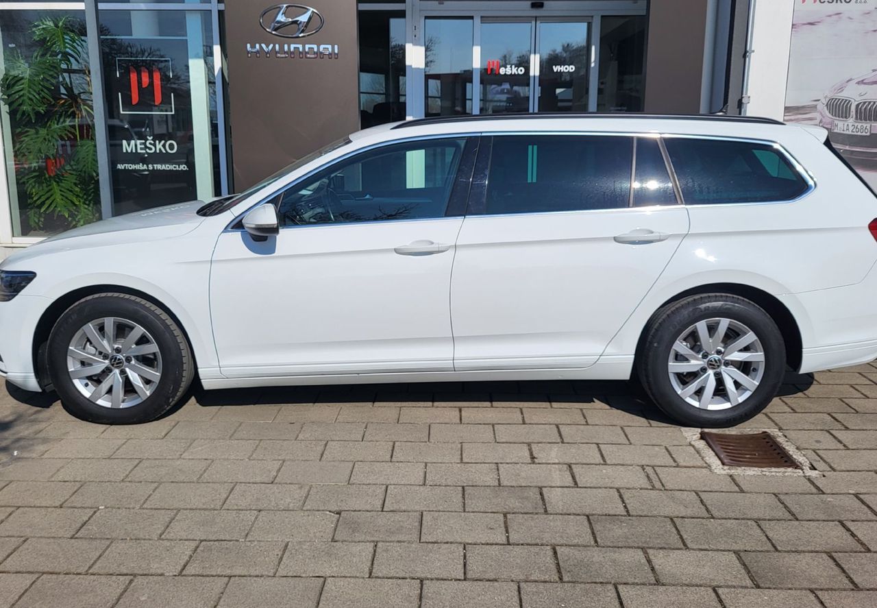 Zunanja slika - VW Passat - Variant 2.0 TDI AUT slo-1.last-alu-acc-navi-led-radar-pdc- - 3