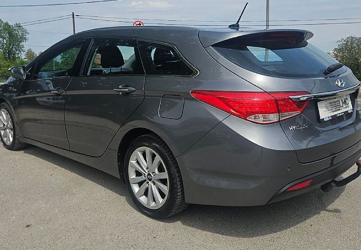 Zunanja slika - Hyundai i40 - Wagon 1.7 CRDi 116ks °LED° °KAMERA° °17-COL° - 7