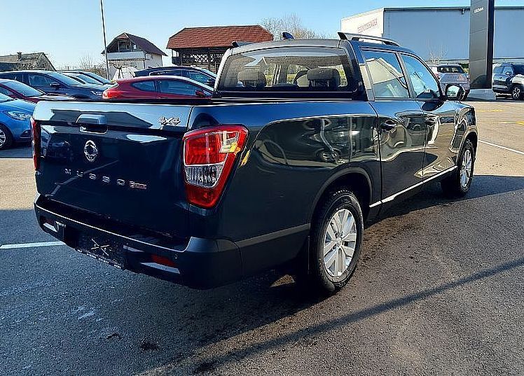 Zunanja slika - KG Mobility Musso - 2.2  Grand 2.2 XDi Venture + 4WD M T - 3