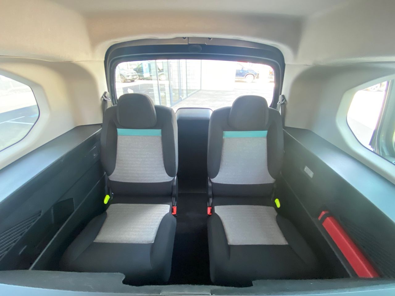 Zunanja slika - Citroën Berlingo - Feel XL VELIKOST 1.5 BHDi - 7 SEDEŽEV + KAMERA - 2