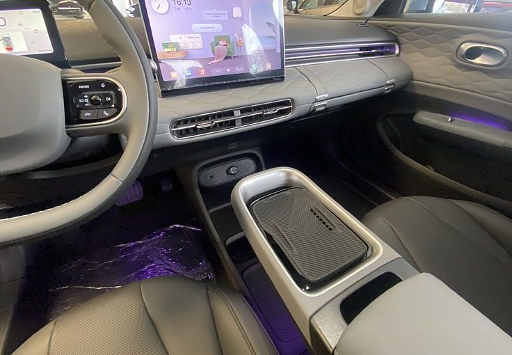 Zunanja slika - Dongfeng Box - 42.3kwh -7.200 € SUBVENCIJA - 6