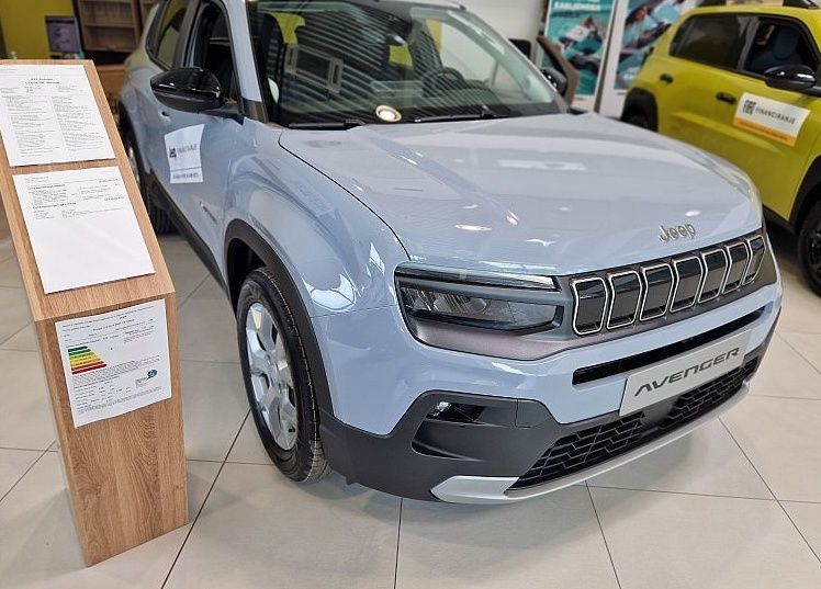 Zunanja slika - Jeep Avenger - 1.2 GSE 100 ALTITUDE + ZIMSKI BON - 3