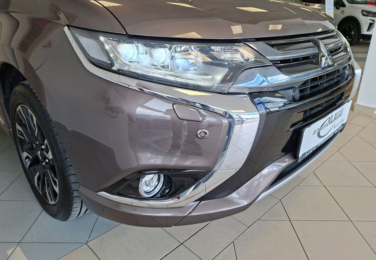 Zunanja slika - Mitsubishi Outlander - PHEV 4WD 2.0 Instyle Navi+ Avt.-SLO-ODLIČEN- - 17
