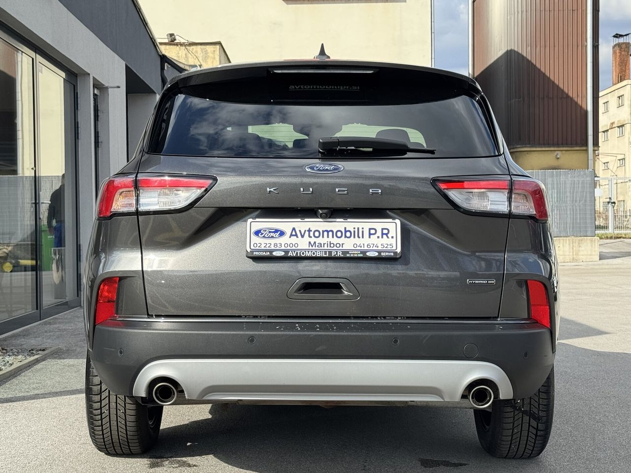 Zunanja slika - Ford Kuga - TITANIUM 2.5 Duratec Hybr 140kW FHEV AWD AVT SLO - 16