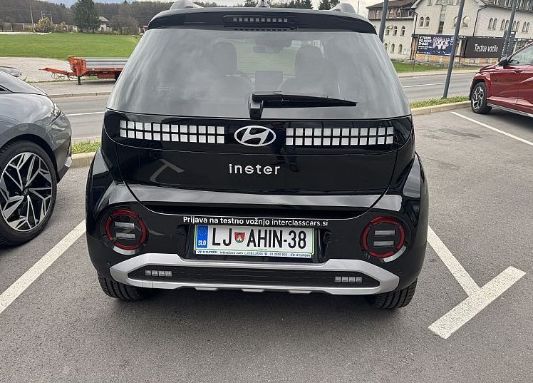 Zunanja slika - Hyundai Inster - 49 kWh IMPRESSION 2VL WINTER Digital Key - 7