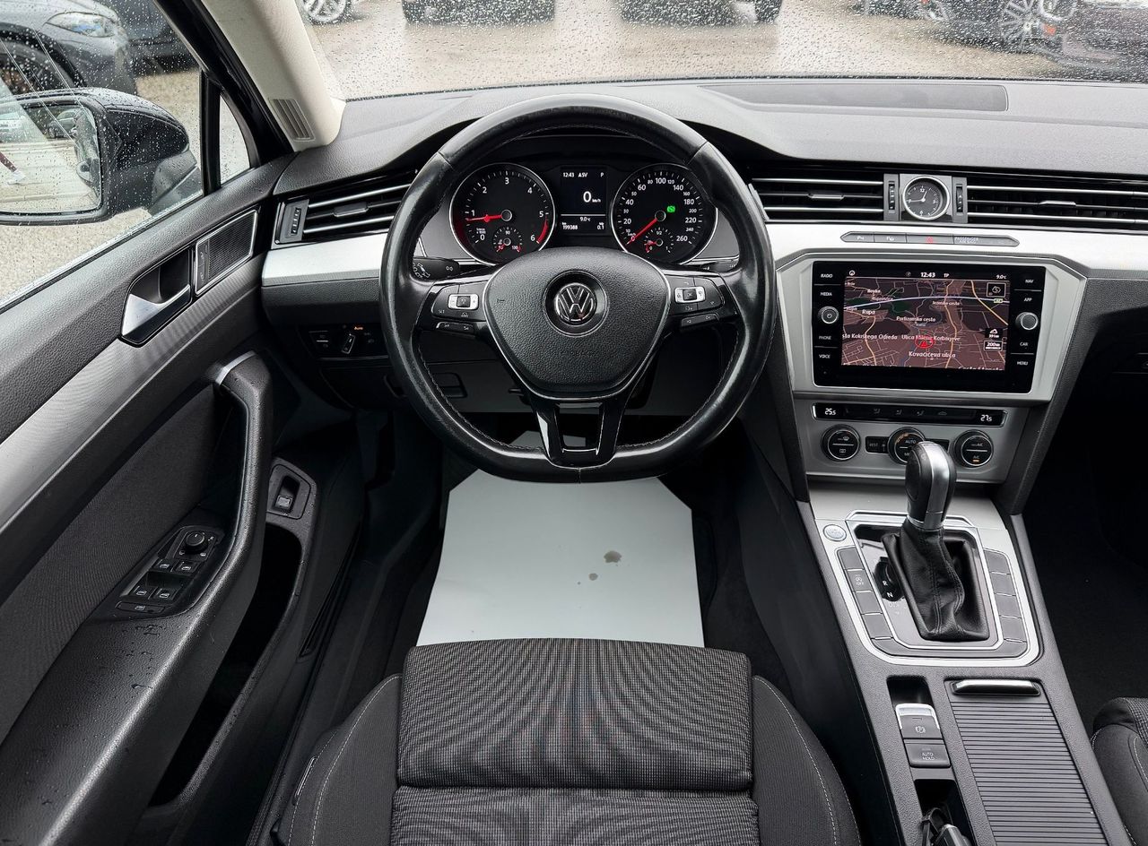 Zunanja slika - VW Passat - 1.6 TDI AUT. Comfortline ACC NAVI KAMERA ALU 16 - 17