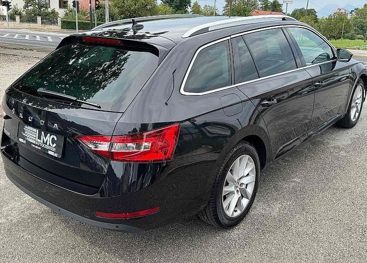 Zunanja slika - Škoda Superb - 2.0 TDI 150ks °FULL LED° °NAVIGACIJA° °KAMERA° - 5
