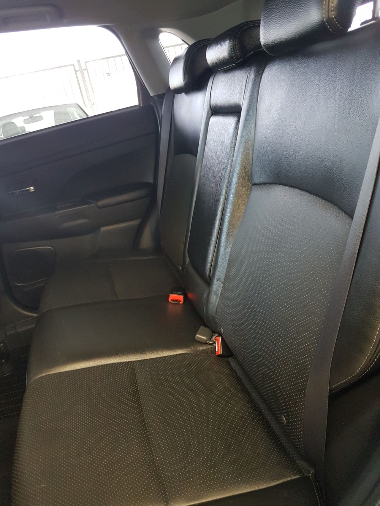 Zunanja slika - Mitsubishi ASX - 2.2 DID HP 4WD AUT. - 14