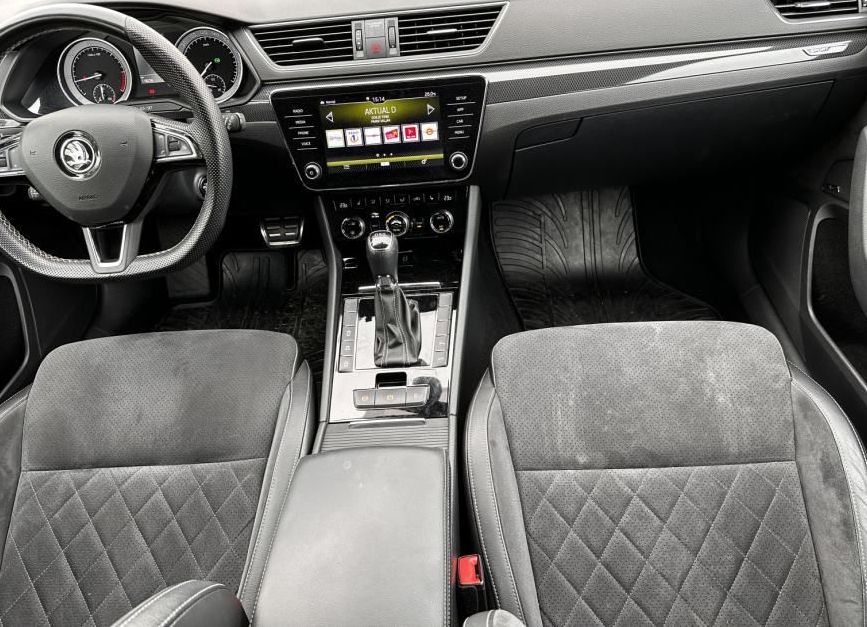 Zunanja slika - Škoda Superb - 2.0 TDI Sportline Combi DSG 140 kW - 9